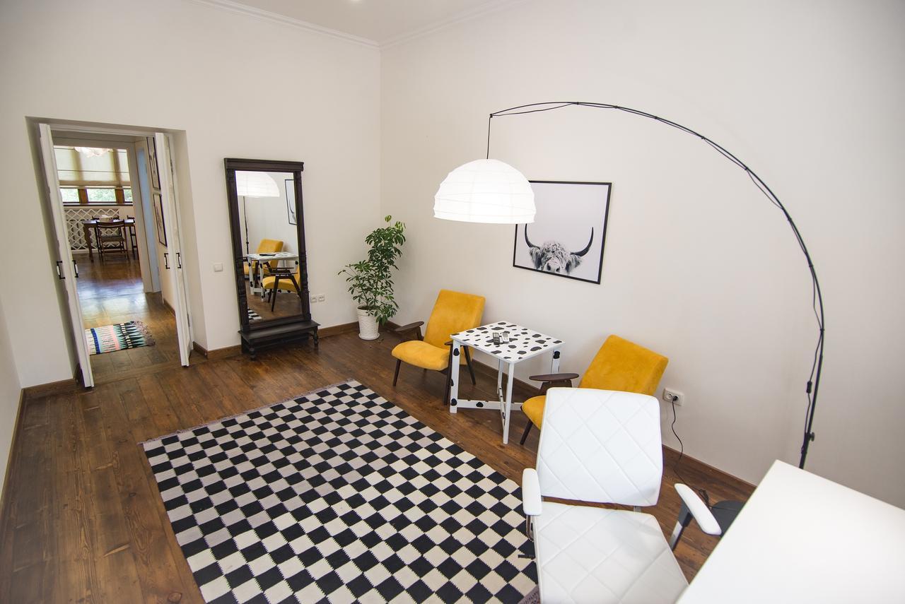 Art Apartment Tasjkent Exteriör bild